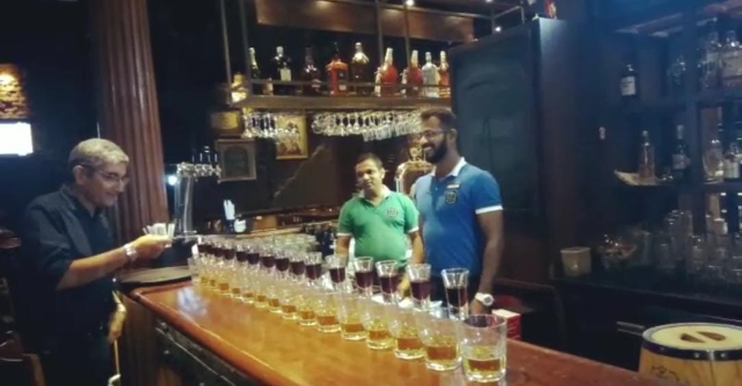 Bar counter group observation